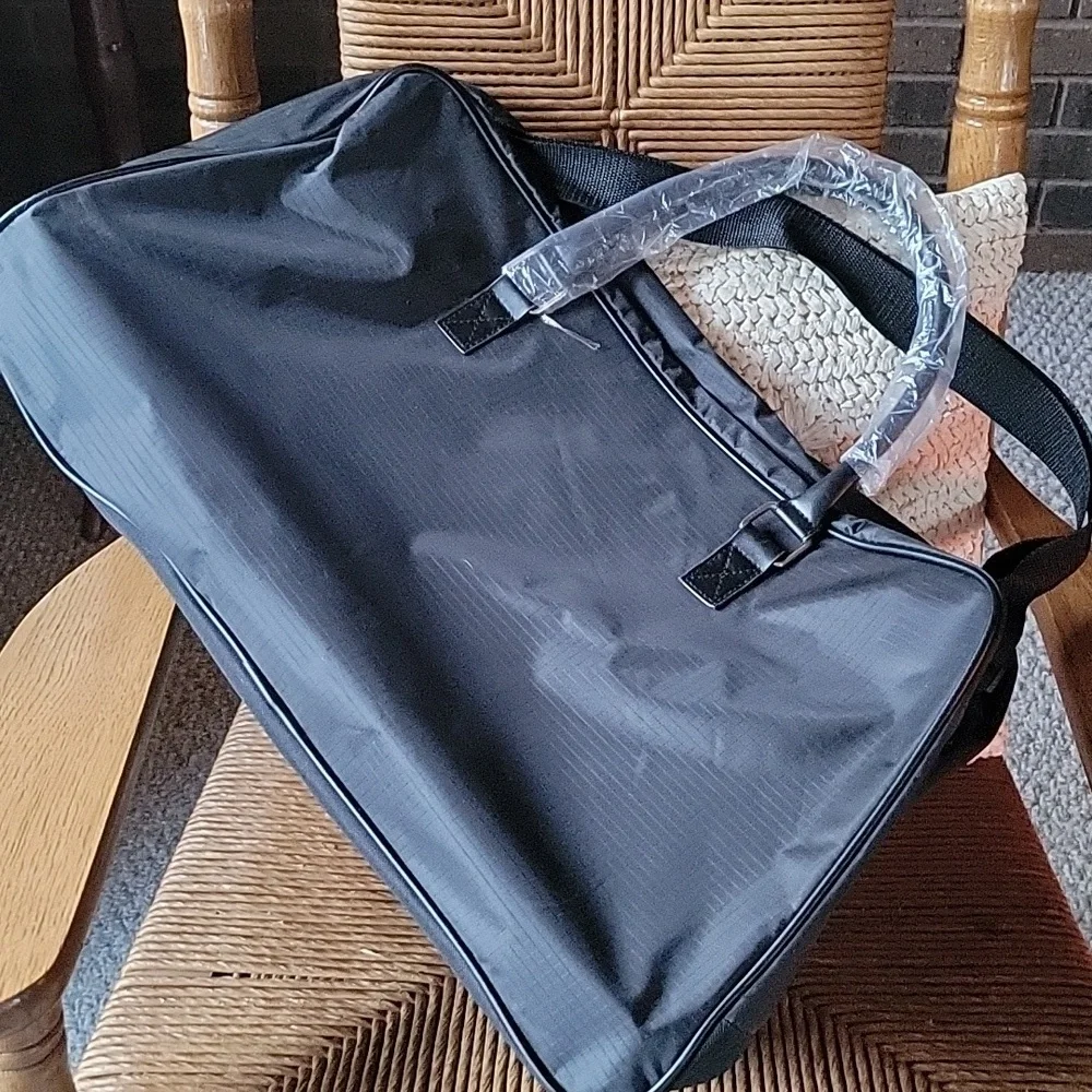 Perry Ellis perry ellis